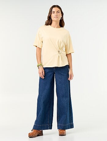T-shirt met korte mouwen en goudkleurige schelp