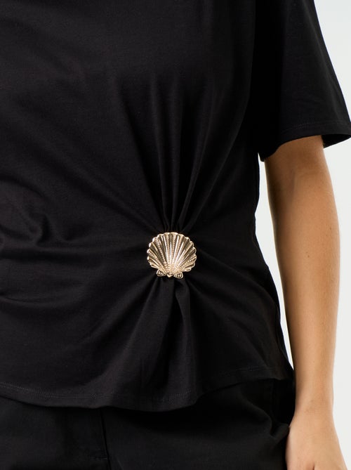 T-shirt met korte mouwen en goudkleurige schelp - Kiabi