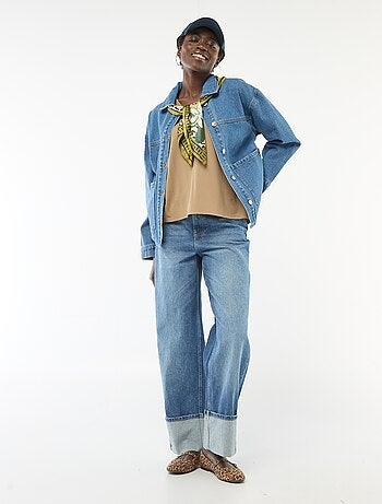 T-shirt met korte mouwen en V-hals