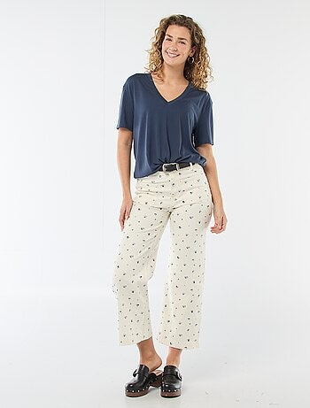 T-shirt met korte mouwen en V-hals