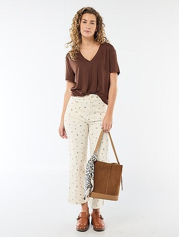 T-shirt met korte mouwen en V-hals