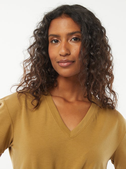 T-shirt met korte mouwen en V-hals - Kiabi