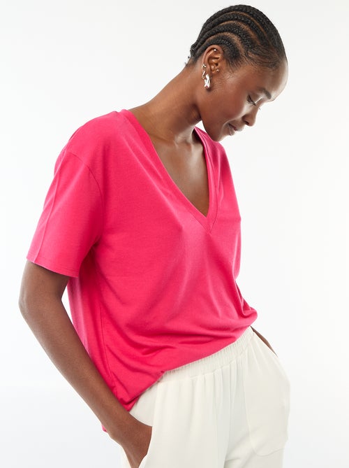 T-shirt met korte mouwen en V-hals - Kiabi T-shirt met korte mouwen en V-hals - Kiabi