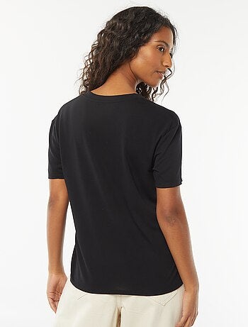 T-shirt met korte mouwen en V-hals