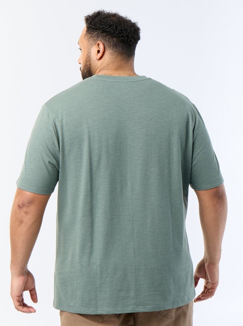 T-shirt met korte mouwen van jerseytricot met fantasiepatroon - Kiabi T-shirt met korte mouwen van jerseytricot met fantasiepatroon - Kiabi