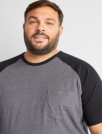 T-shirt met korte raglanmouwen en borstzakje
