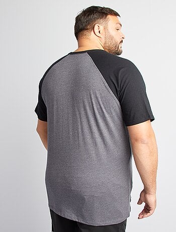 T-shirt met korte raglanmouwen en borstzakje