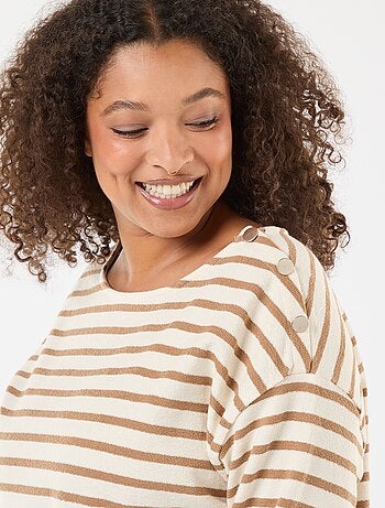 T-shirt met matrozenstreepjes en boothals