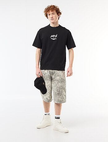 T-shirt met ronde hals en contrasterend borduursel