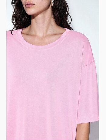 T-shirt met ronde hals en korte mouwen met splitdetail busem