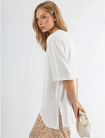 T-shirt met ronde hals en korte mouwen met splitdetail busem