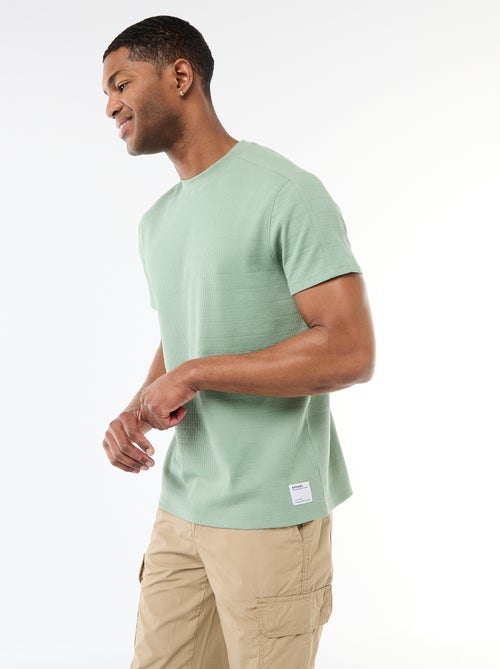 T-shirt met ronde hals en korte mouwen van gewafelde stof - Kiabi