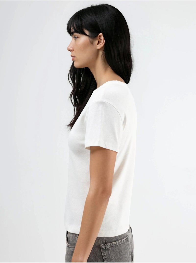 T-shirt met ronde hals en steendetail busem Wit - Kiabi