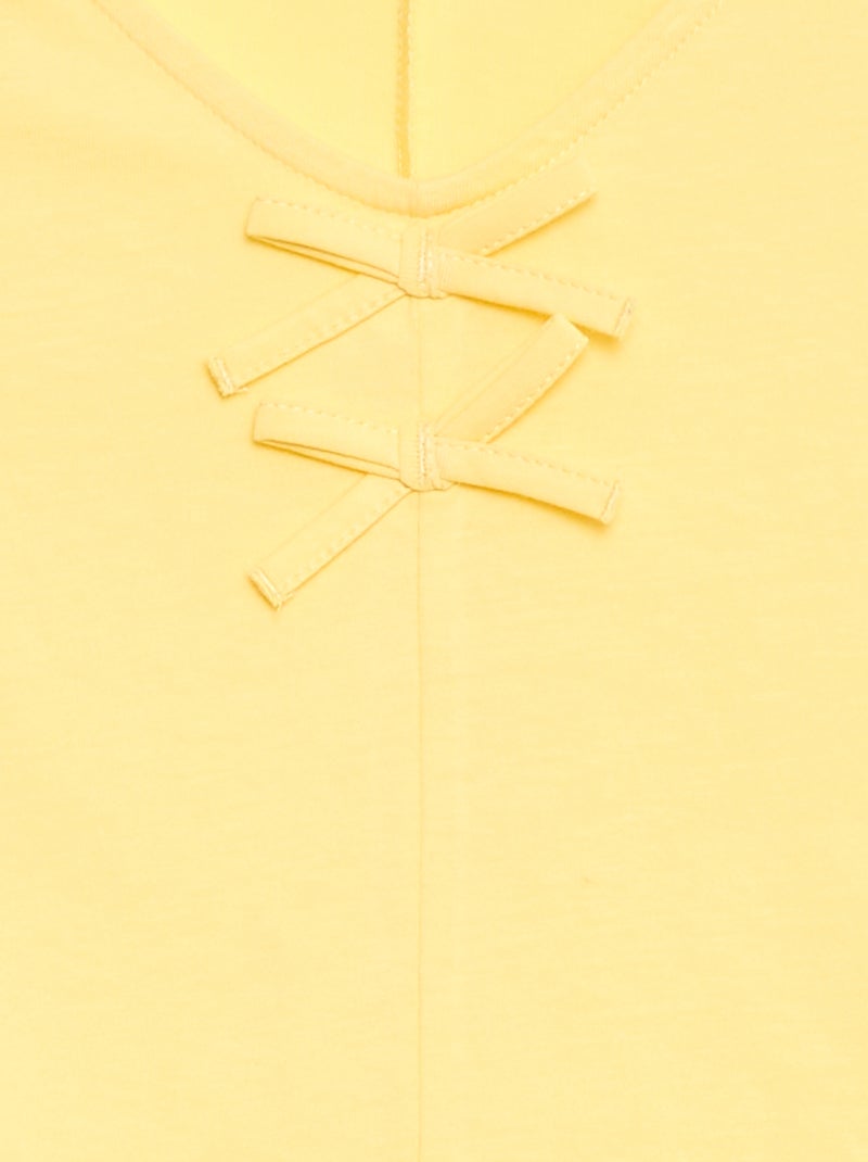 T-shirt met speelse knoopjes Geel - Kiabi