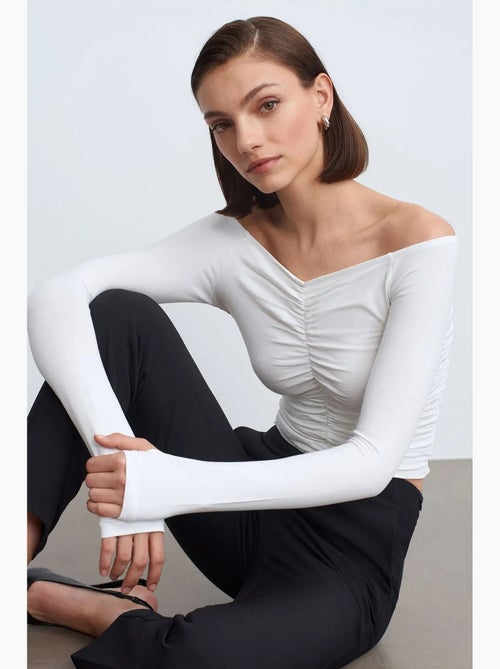 T-shirt off shoulder kort lange mouwen dilvin - Kiabi T-shirt off shoulder kort lange mouwen dilvin - Kiabi