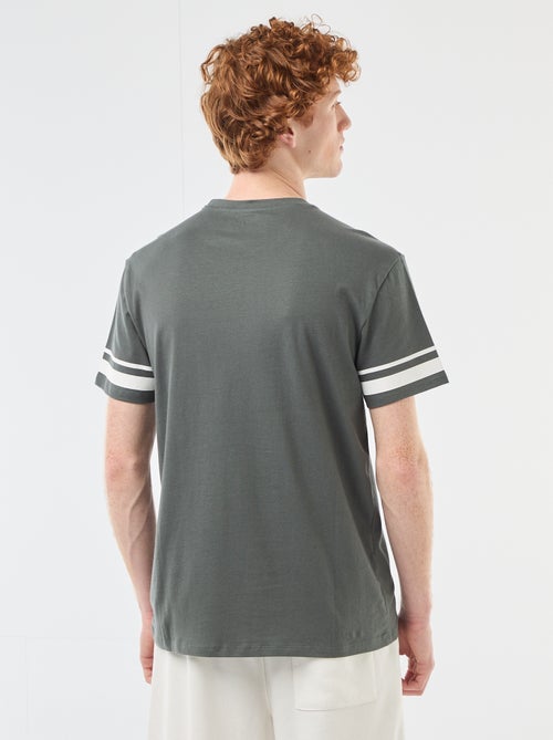 T-shirt 'One piece' van effen katoen met gestreepte mouwen - Kiabi