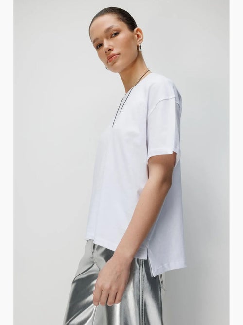T-shirt oversize à col rond et fente mixray - Kiabi T-shirt oversize à col rond et fente mixray - Kiabi