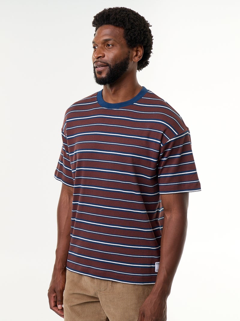 T-shirt rayé à manches courtes Marron - Kiabi