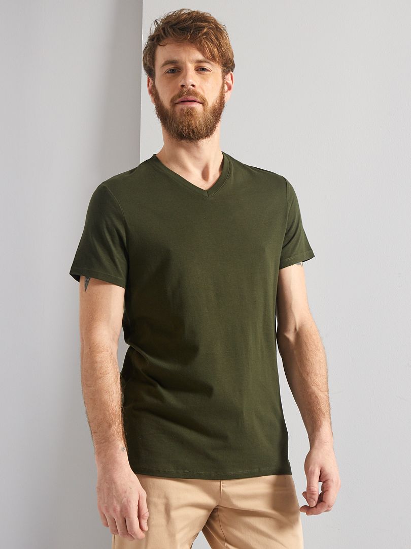 T-shirt regular col V en coton kaki - Kiabi