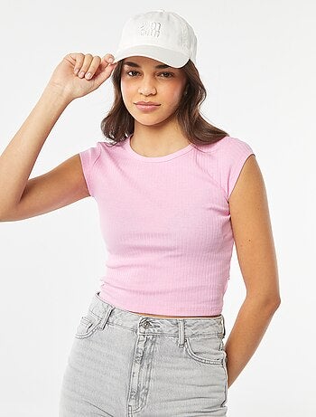 T-shirt sans manches avec ouverture dans le bas du dos