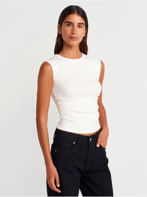T-shirt sans manches côtelé à col rond et coupe ajustée dilvin - Kiabi