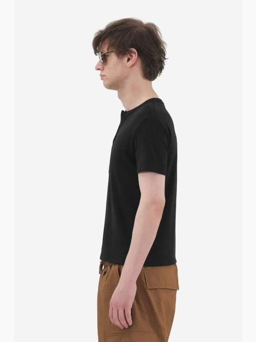 T-shirt slim à col rond avec boutons giesto - Kiabi T-shirt slim à col rond avec boutons giesto - Kiabi