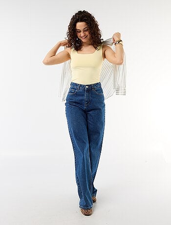 T-shirt stretch à col carré