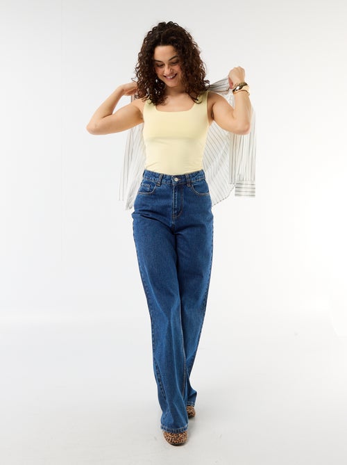 T-shirt stretch à col carré - Kiabi