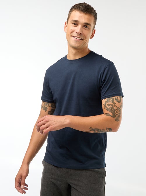 T-shirt uni en jersey à col rond Homme - Kiabi T-shirt uni en jersey à col rond Homme - Kiabi