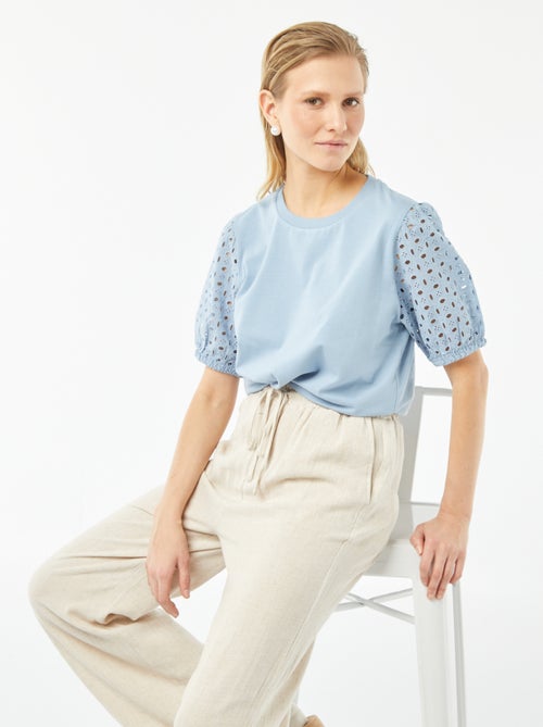 T-shirt uni manches courtes avec borderies anglaises - Kiabi