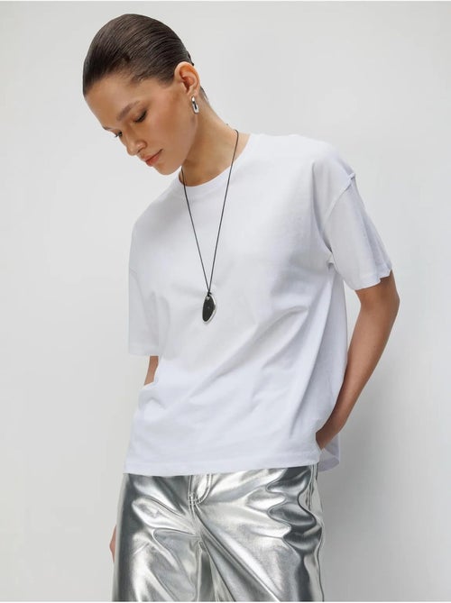 T-shirt uni oversize à col rond et fente mixray - Kiabi T-shirt uni oversize à col rond et fente mixray - Kiabi