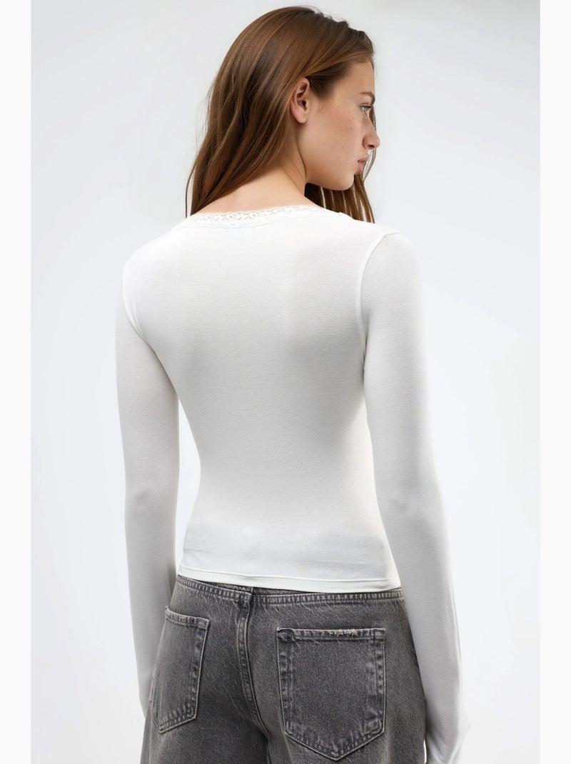 T-shirt v-hals lange mouwen kantdetail busem Wit - Kiabi