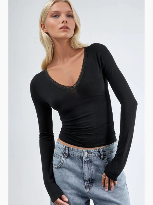 T-shirt v-hals lange mouwen kantdetail busem - Kiabi T-shirt v-hals lange mouwen kantdetail busem - Kiabi