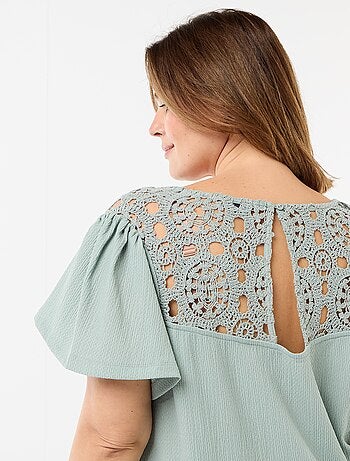 T-shirt van crêpe jerseytricot met macramé