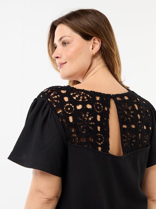 T-shirt van crêpe jerseytricot met macramé - Kiabi