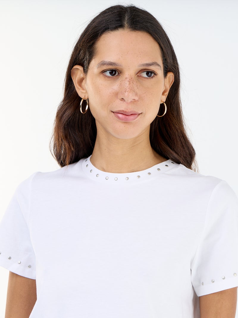 T-shirt van jerseytricot met studs aan de hals en mouwen Wit - Kiabi