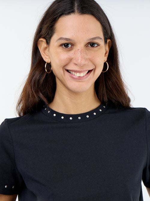 T-shirt van jerseytricot met studs aan de hals en mouwen - Kiabi