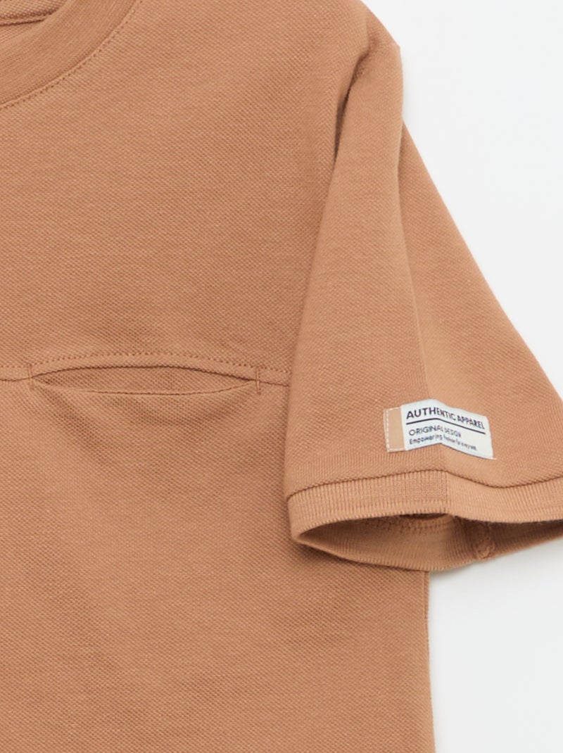 T-shirt van katoenpiqué met korte mouwen Bruin - Kiabi
