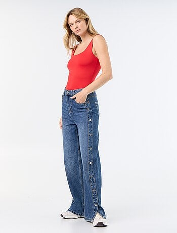 T-shirt van stretchtricot met vierkante hals