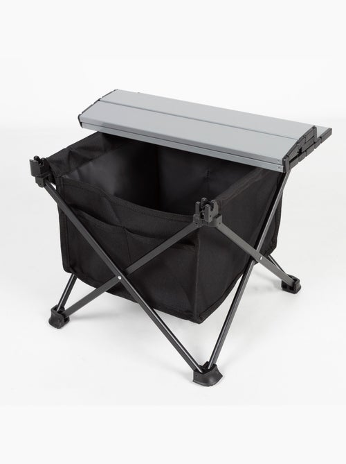 Table d'appoint de camping pliante avec sac de rangement et poche aktive - Kiabi Table d'appoint de camping pliante avec sac de rangement et poche aktive - Kiabi