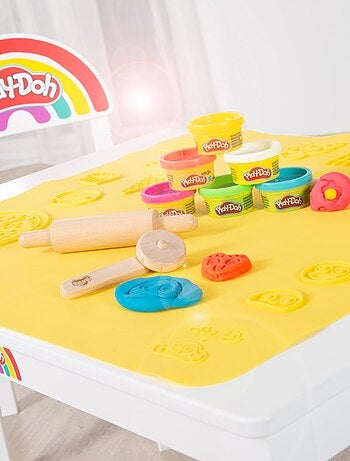 Table et chaise + 6 pots de pâte à modeler et accessoires Roba x Play-Doh