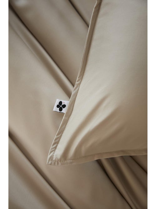 Taie d’oreiller – satin de bambou – ultra douce - salomé - Kiabi Taie d’oreiller – satin de bambou – ultra douce - salomé - Kiabi