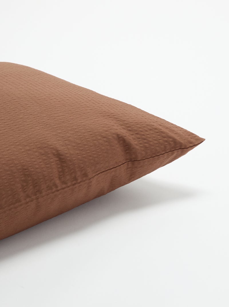 Taie d'oreiller unie - 63 x 63 cm en seersucker Marron - Kiabi