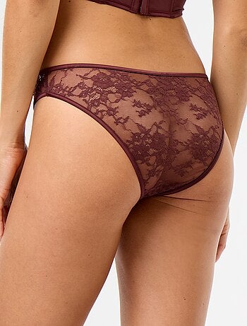 Tanga en dentelle à sequins