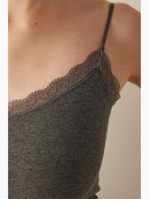 Tanktop met smalle bandjes en kanten detail penti - Kiabi