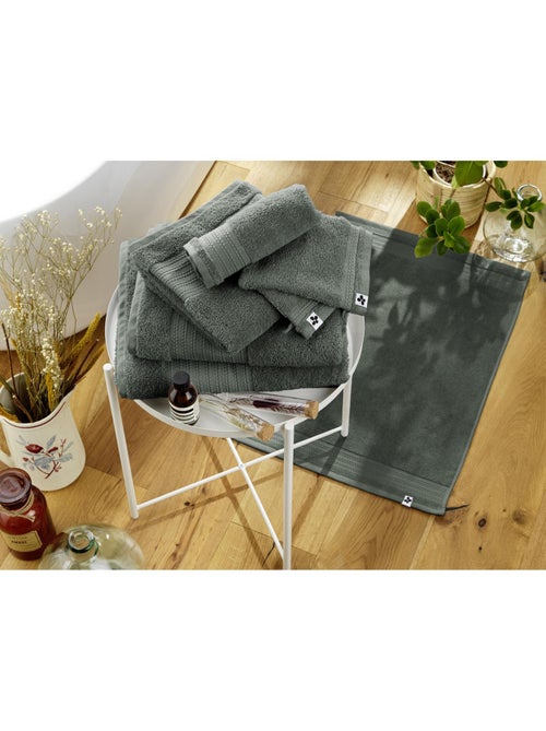Tapis de bain – coton épais 600 g/m² – garance - Kiabi Tapis de bain – coton épais 600 g/m² – garance - Kiabi