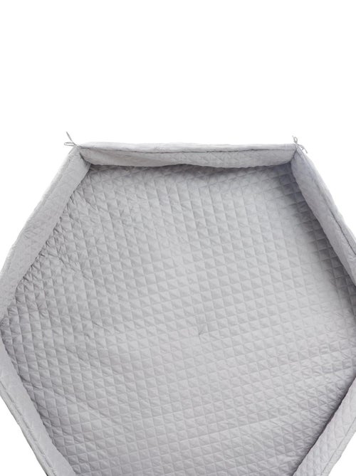 Tapis de parc hexagonal imperméable avec bords 'Roba Style' - Kiabi Tapis de parc hexagonal imperméable avec bords 'Roba Style' - Kiabi