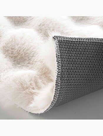 Tapis doux en imitation fourrure avec relief moelleux