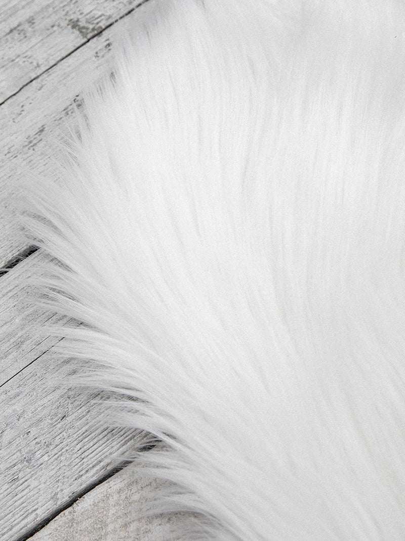 Tapis en fausse fourrure blanc - Kiabi