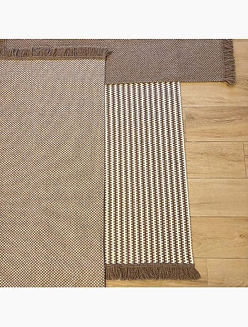 Tapis en laine et coton à motif pointillé texturé